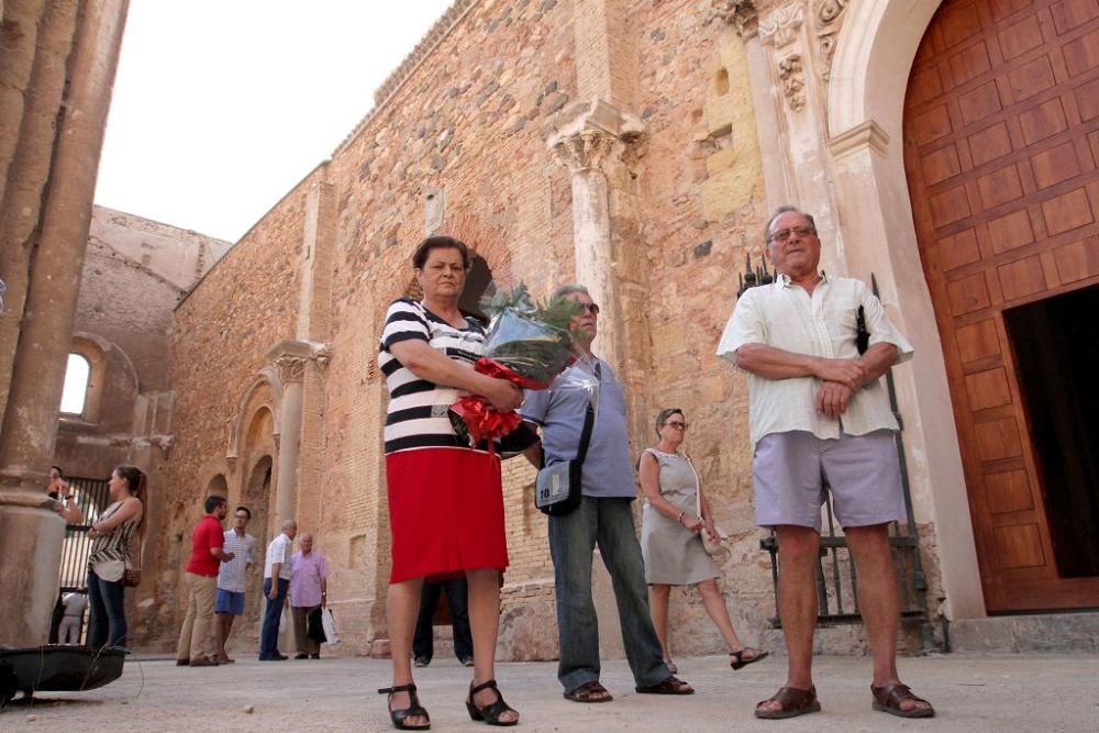 Primeros visitantes a la Catedral Vieja de Cartagena