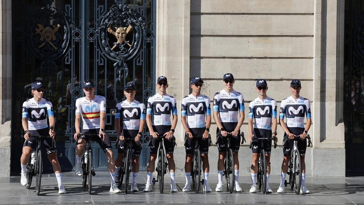 El Movistar Team posa al completo en Lille