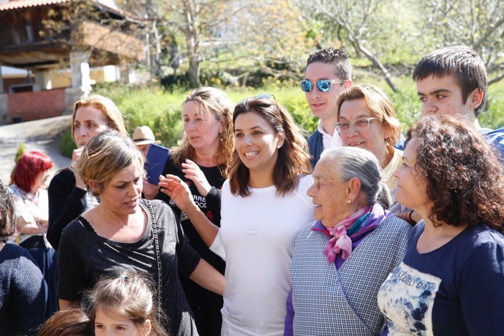 Eva Longoria visita su edén asturiano