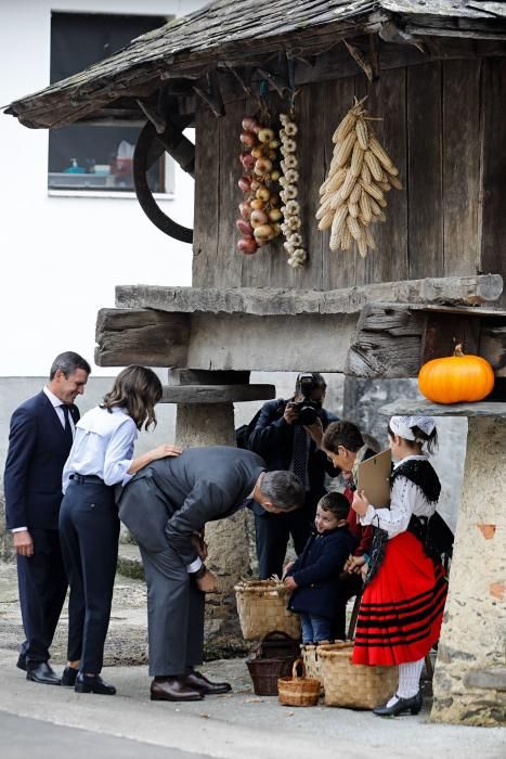 Premios Princesa de Asturias 2018: Los Reyes visitan Moal, "Pueblo Ejemplar" 2018