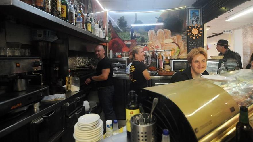 Cantina del Mercado de Vistabella: quintos fríos y plancha caliente