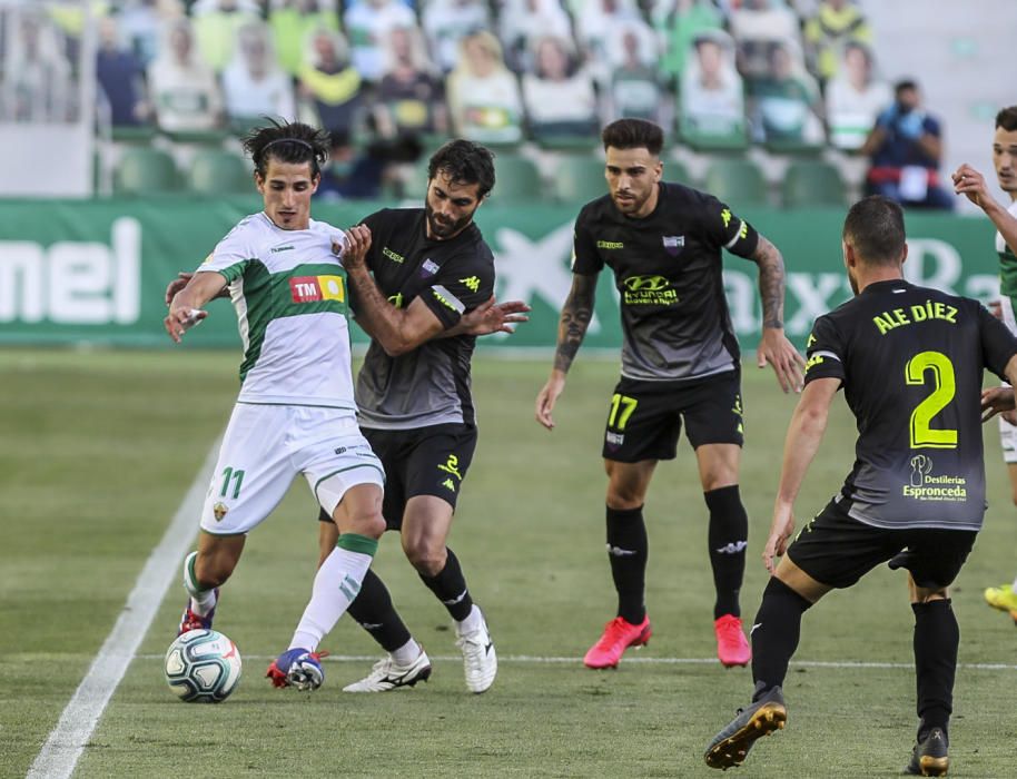 Los franjiverdes no pasan del empate frente a un Extremadura que fue mejor en muchos momentos del partido.