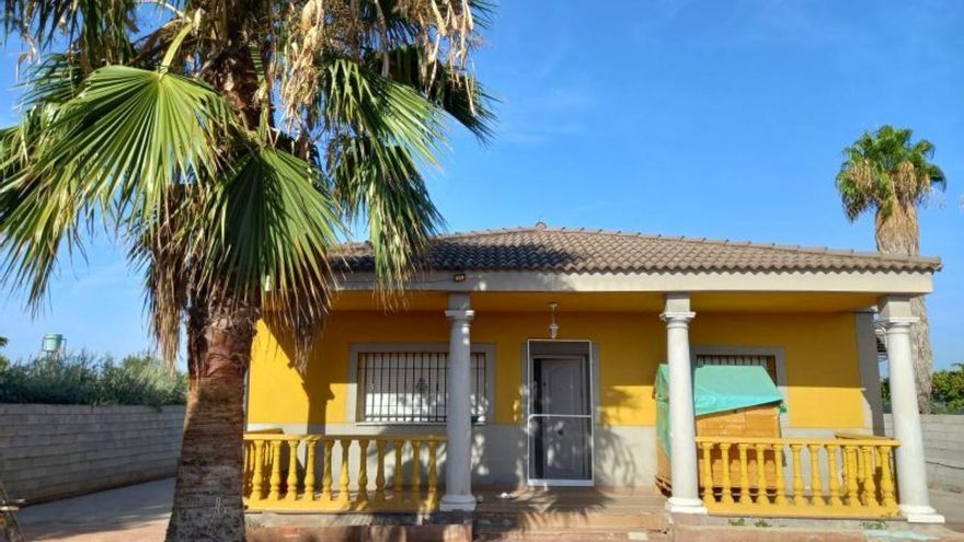 ¿Pensando en comprar una casa con piscina en Villarrubia? No pierdas esta oportunidad