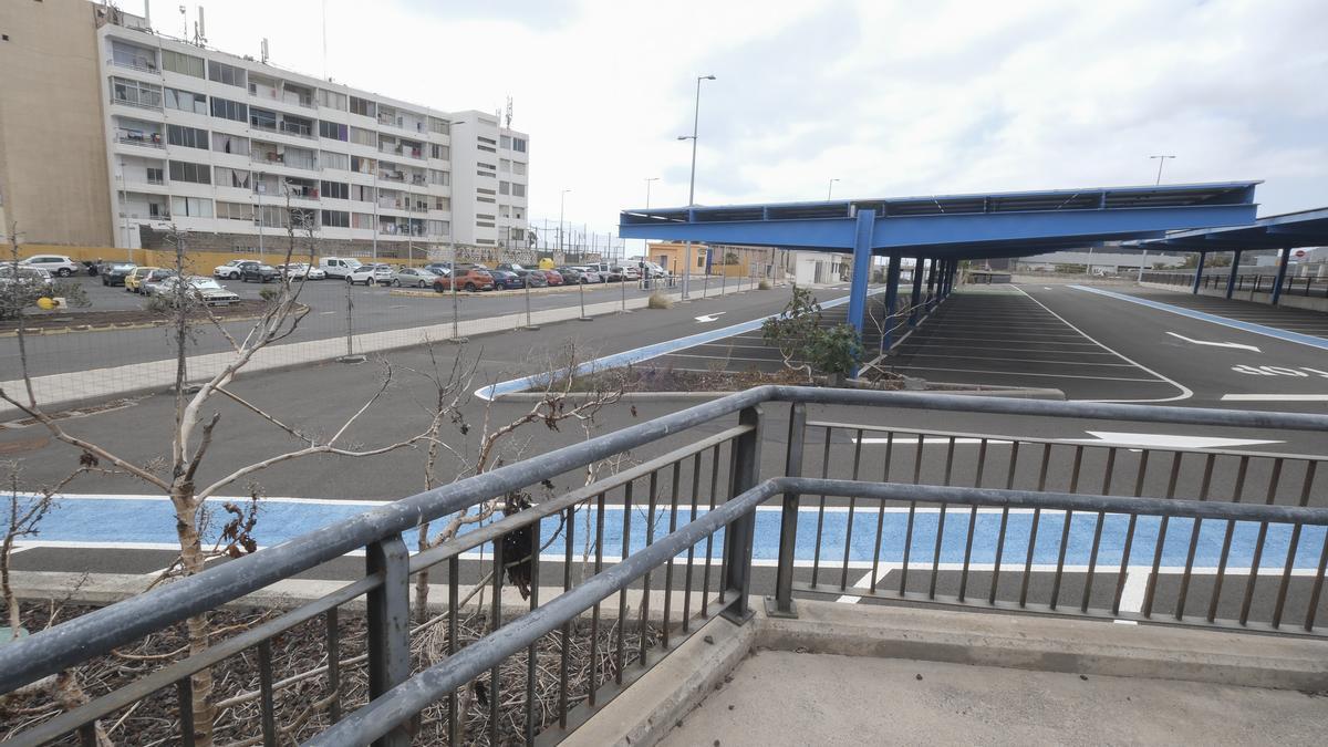 Aparcamiento sin inaugurar en el Cono Sur.