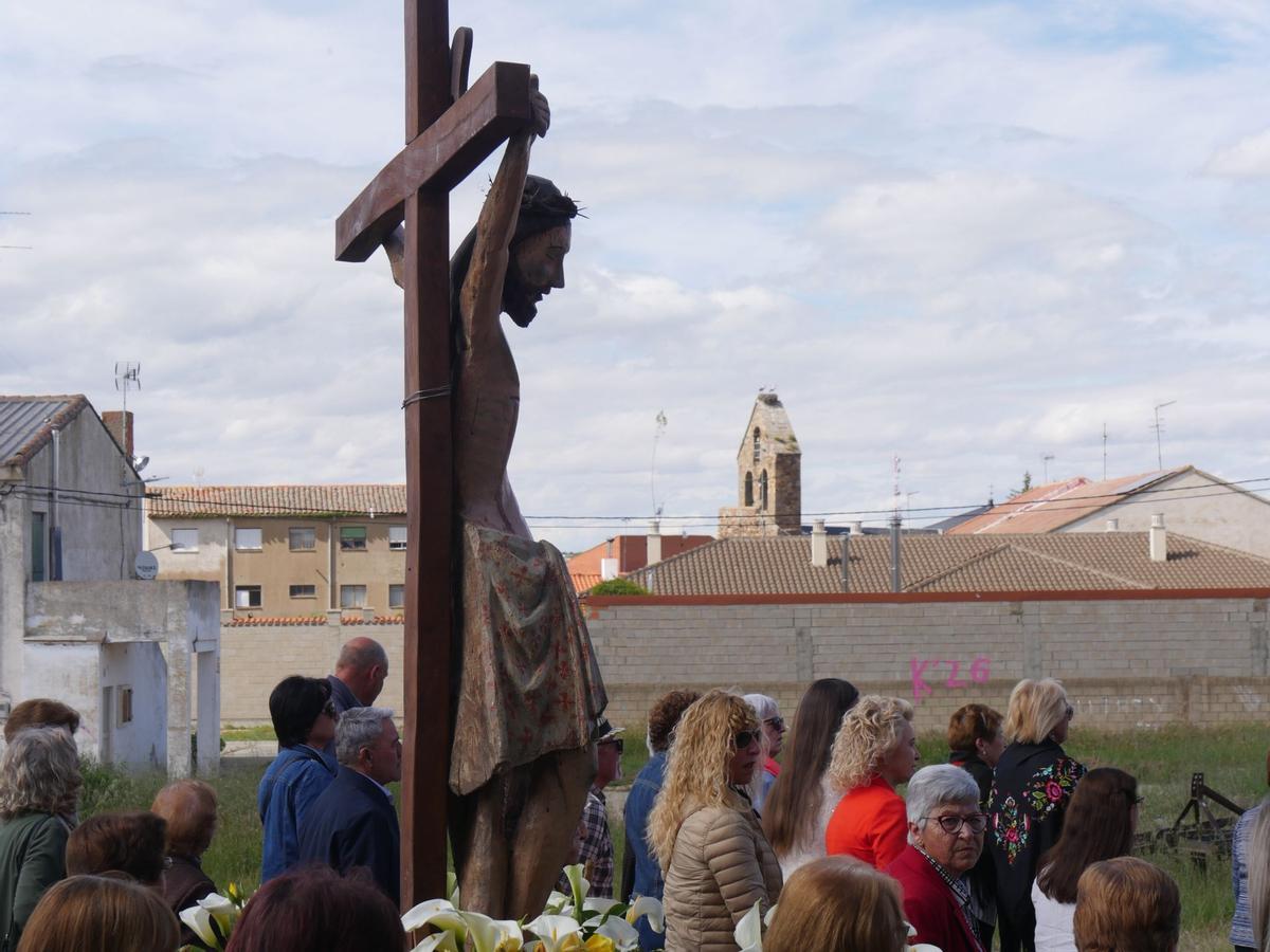 GALERÍA | Burganes y sus fiestas del Cristo, en imágenes