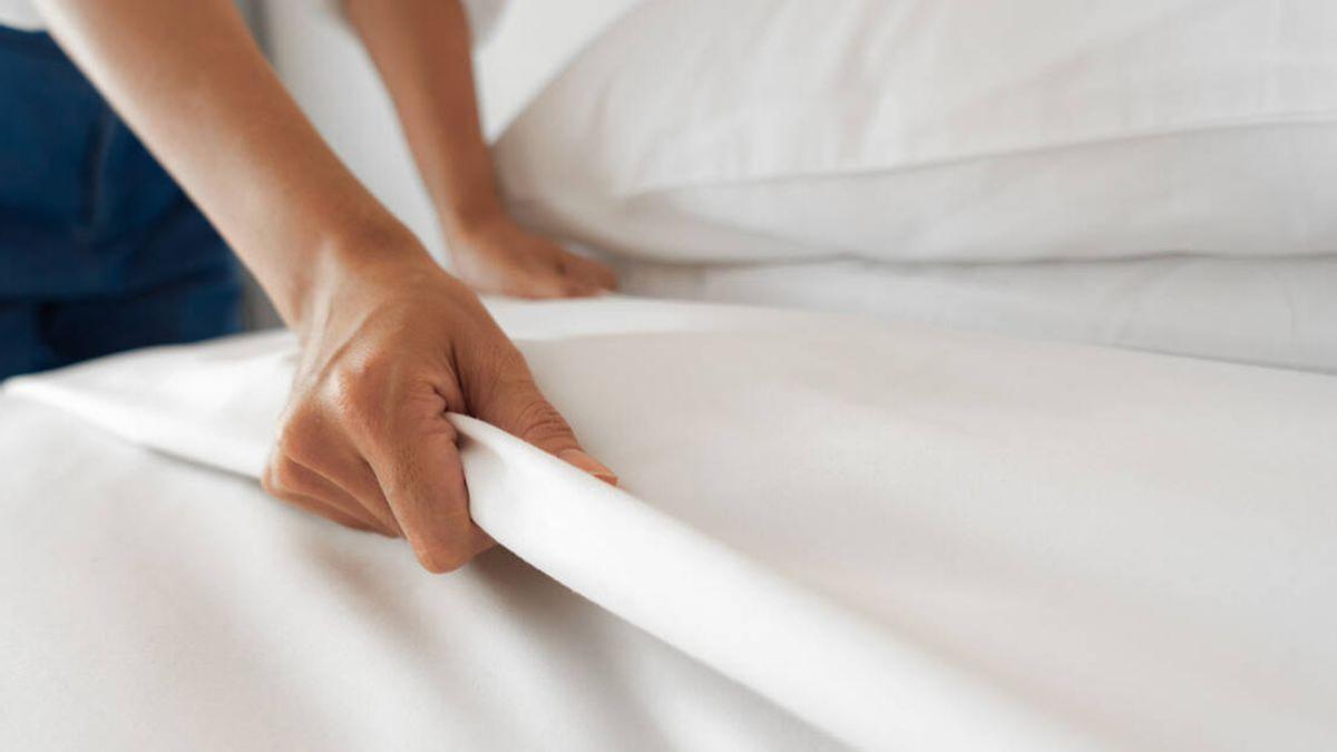 Antes de planchar, asegúrate de que las sábanas estén limpias y completamente secas.