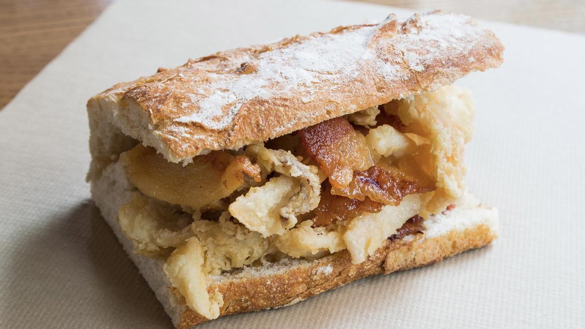 Bocadillo de 'peludín' con papada ibérica de dNorte, en Madrid.