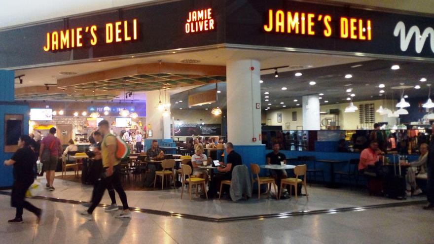 El nuevo espacio gastronómico del aeropuerto de Málaga, Jamie&#039;s Deli.