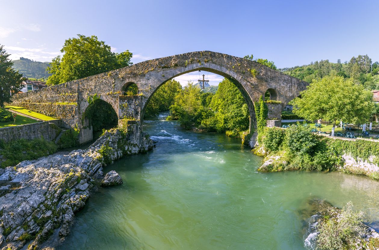 Puente de Cangas de Onís, Asturias.