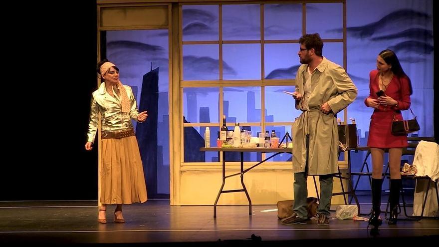 "Survival", un "esperpento tecnológico" en Oviedo para el Ciclo de Teatro de San Mateo, en imágenes
