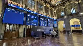 El Ibex 35 cae un 0,38% y pierde por la mínima los 11.800 puntos