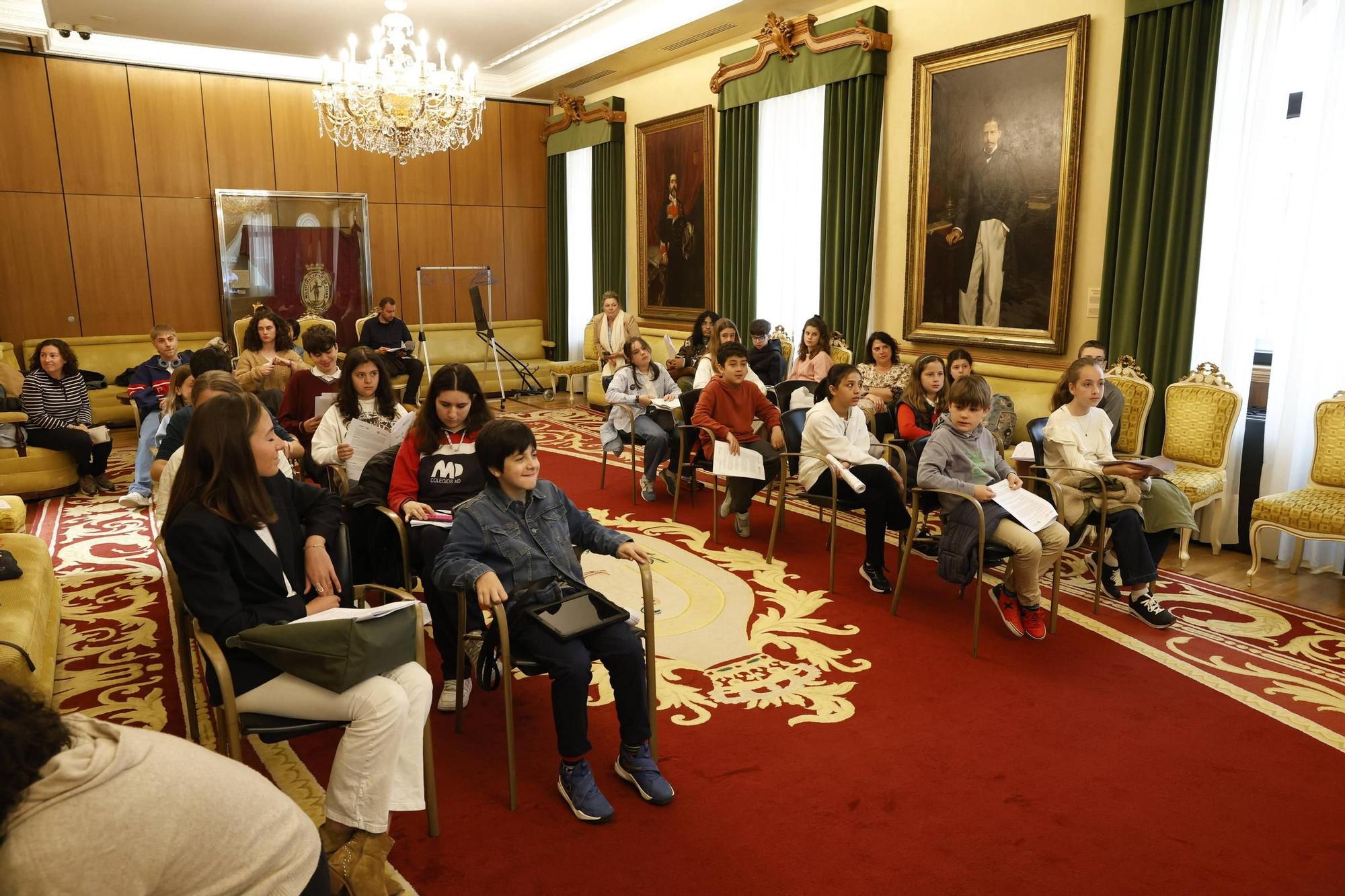 El Pleno del Consejo Municipal de Infancia y Adolescencia de Gijón, en imágenes