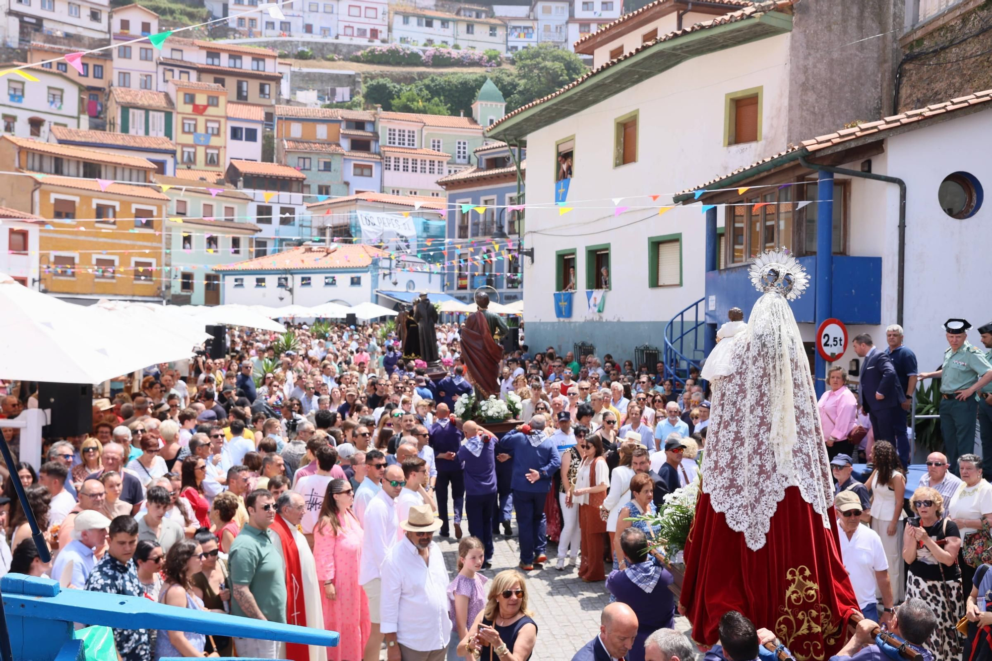 EN IMÁGENES: así fue el día de L'Amuravela en Cudillero