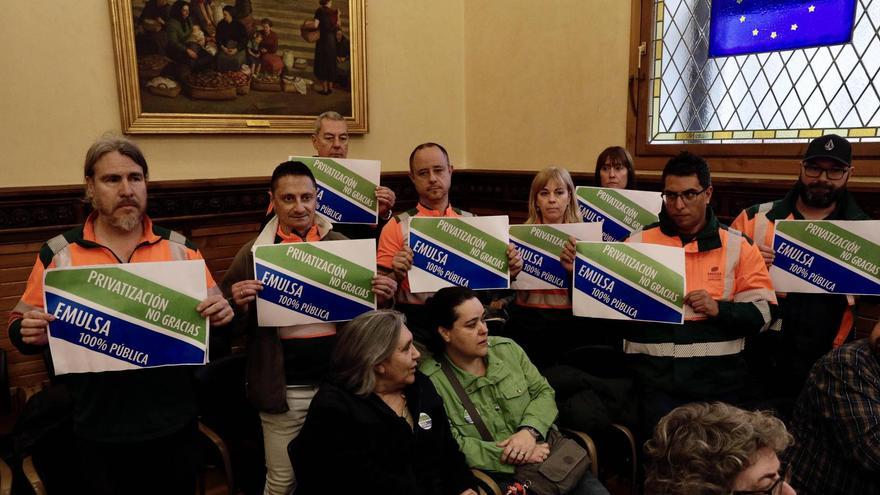 El Pleno de Gijón, suspendido en mitad de un tenso debate sobre Emulsa