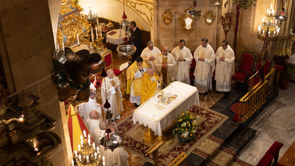 El obispo de la Diócesis de Cartagena, José Manuel Lorca Planes, durante la celebración religiosa