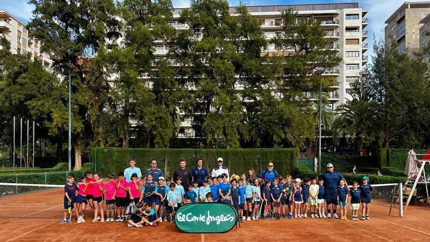 Compite Tenis, ganador del Circuito de Mini Tenis El Corte Inglés