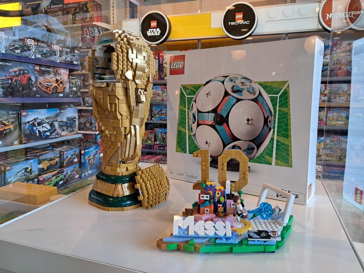 La copa del Mundial de Futbol que està trionfant ara entre els amants de la marca