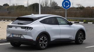 Bruselas aprueba la empresa  de Honda, BMW y Ford para recargar coches eléctricos