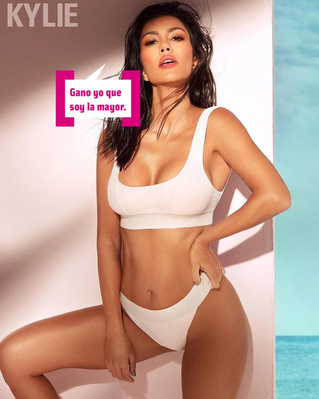 Kourtney Kardashian bikini