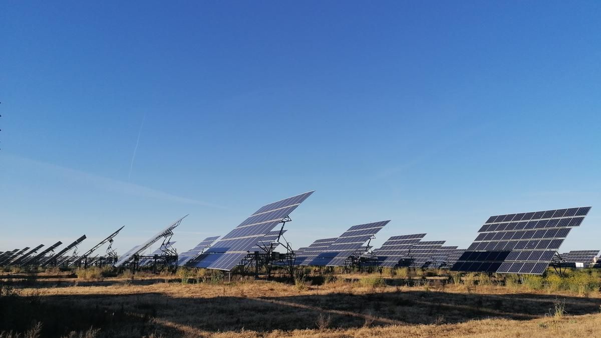 Una de las plantas que genera energía fotovoltaica en el municipio de Toro