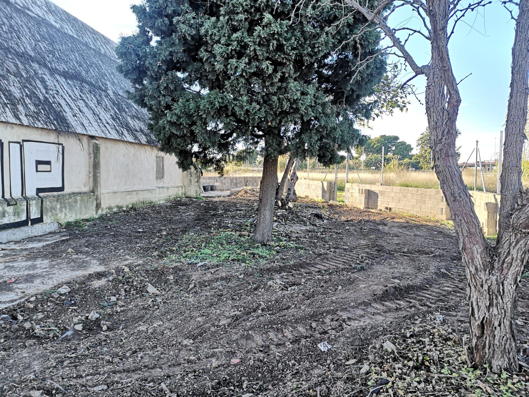 Así se reconstruye la Barraca del Tío Tonet en La Torre