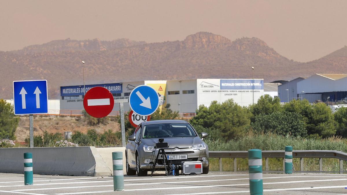 Un radar de control de velocidad de la Guardia Civil