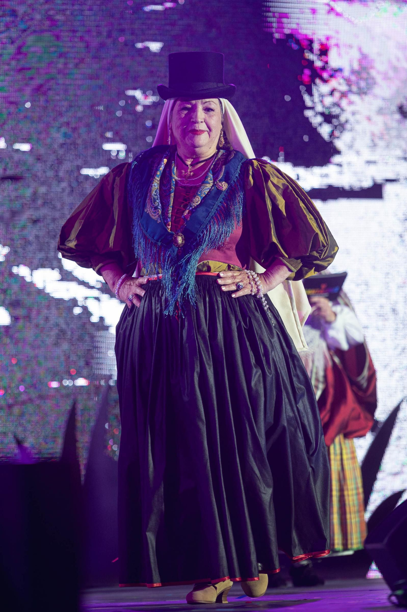 Gala de elección de la primera reina de los mayores de las Fiestas de Mayo