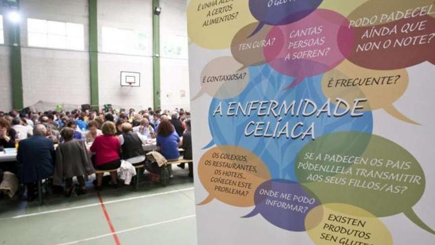 Participantes en el congreso de celíacos, ayer, en Santiago. / óscar corral