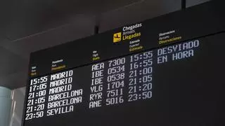 El aeropuerto recupera las rutas históricas a Bilbao y Valencia desde este viernes