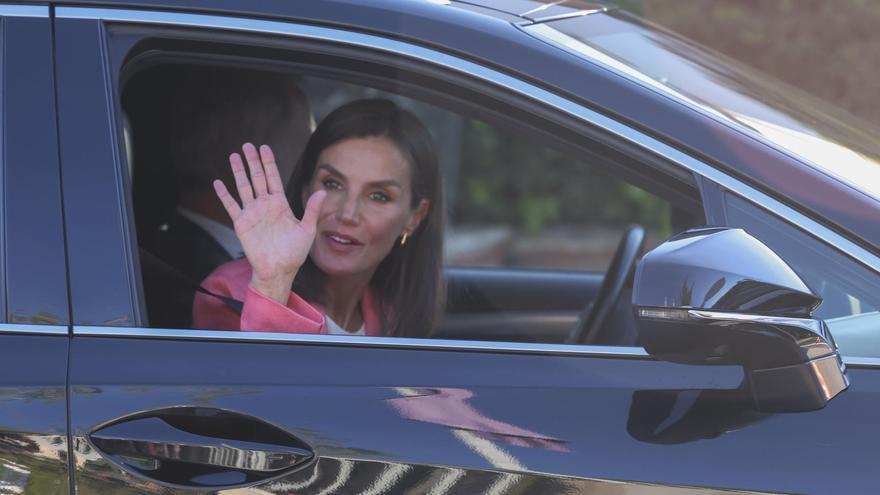 Se desvela el protocolo para cenar en casa de la reina Letizia: &quot;Todos sentaditos en la mesa&quot;