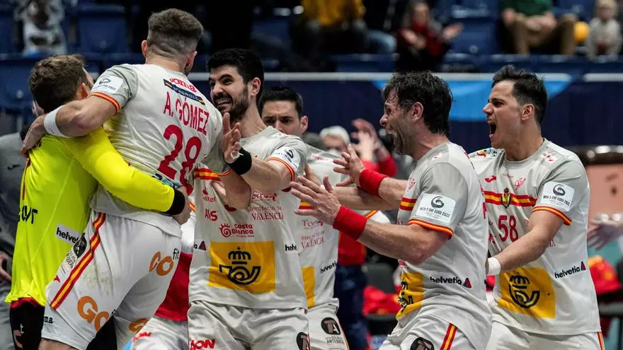 Los Hispanos sufren hasta el último segundo para batir a Rusia