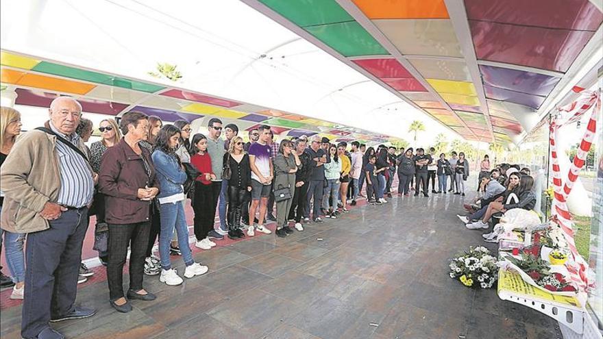 Más de 150 personas se reúnen en memoria del joven ciclista fallecido