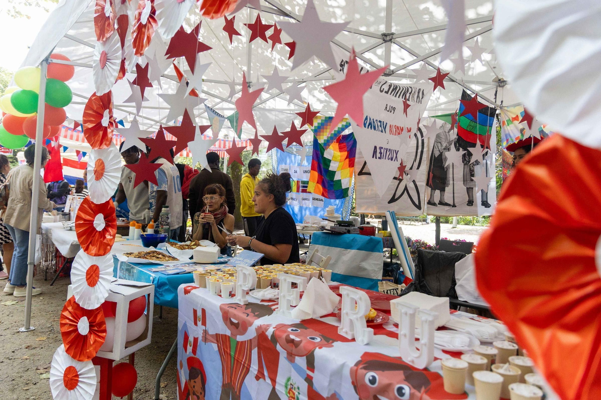 Décimo primeira edición do Festival Intercultural en Santiago