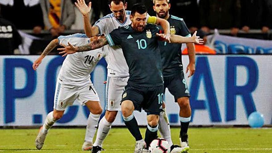 Messi evita la derrota d&#039;Argentina contra Uruguai