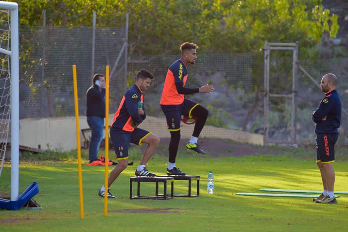 Entrenamiento de la UDLP en Las Burras