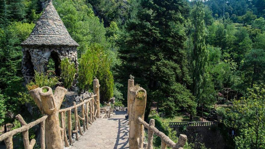Viatge exprés al passat: la Pobla de Lillet desplega la primera Fira Modernista