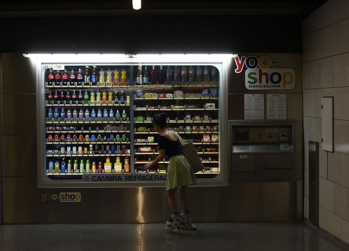 Maquina expendedora de productos diversos