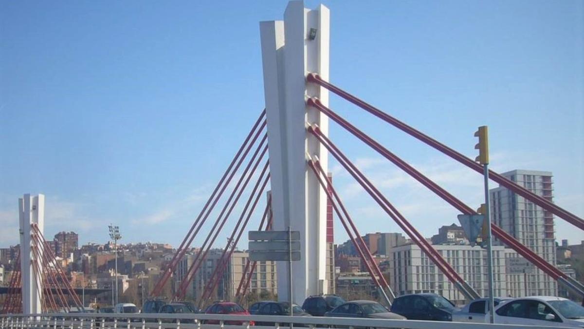 El puente de Can Peixauet, entre Santa Coloma y el Bon Pastor.