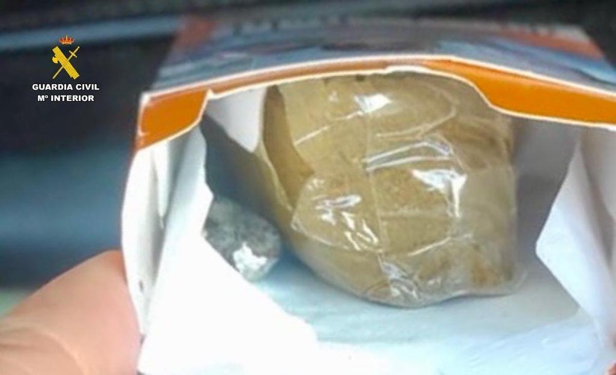 Imagen de la droga intervenida.