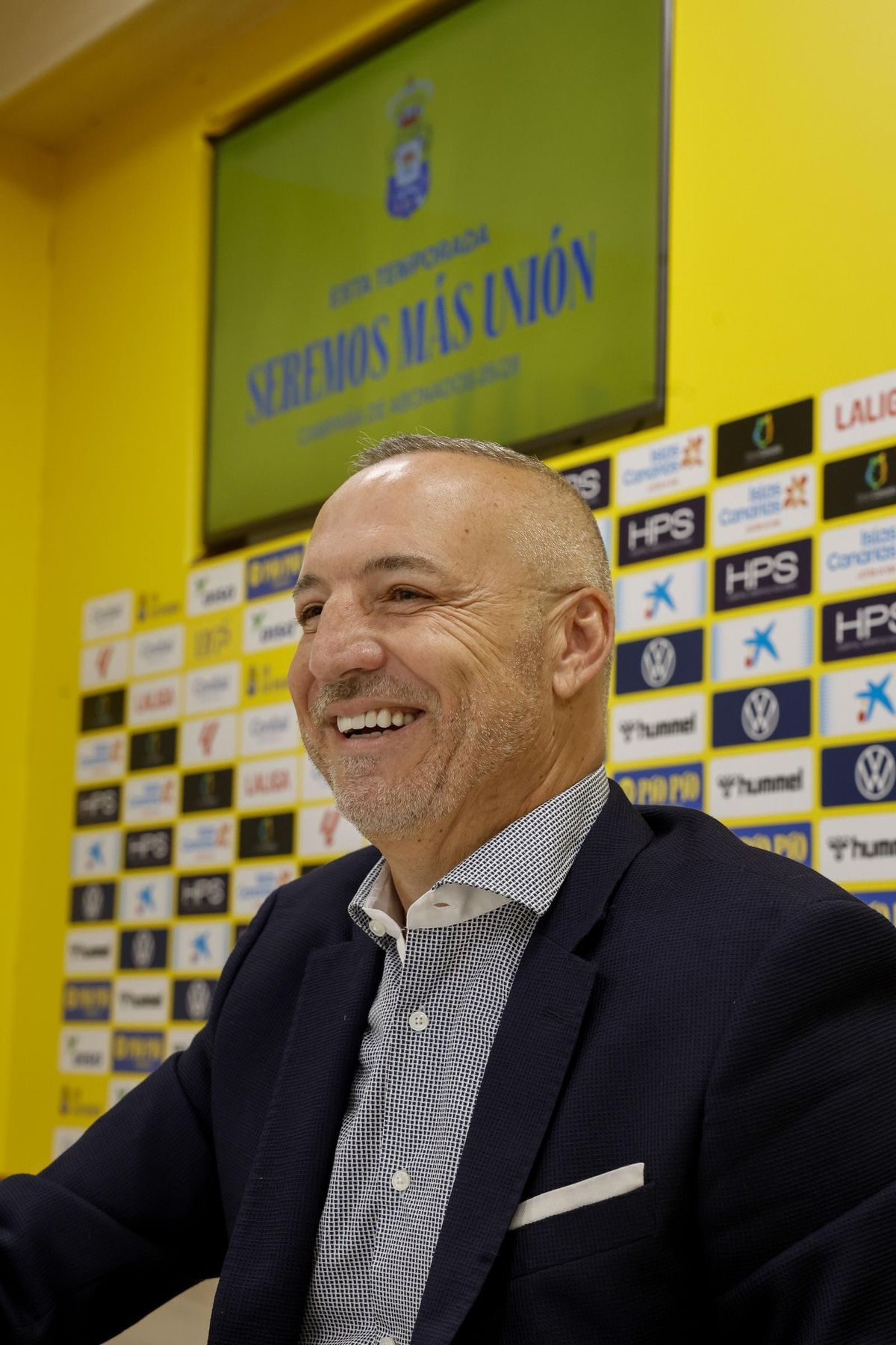 Ramírez, presidente de la UD, esta mañana, en el Gran Canaria, durante la presentación de la campaña de abonos.