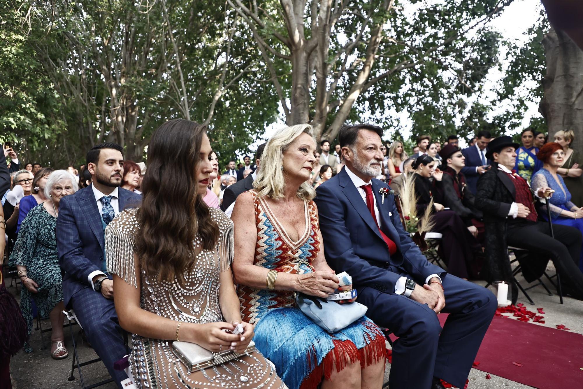 Boda de Nuria Llopis: la llegada de los novios y la ceremonia