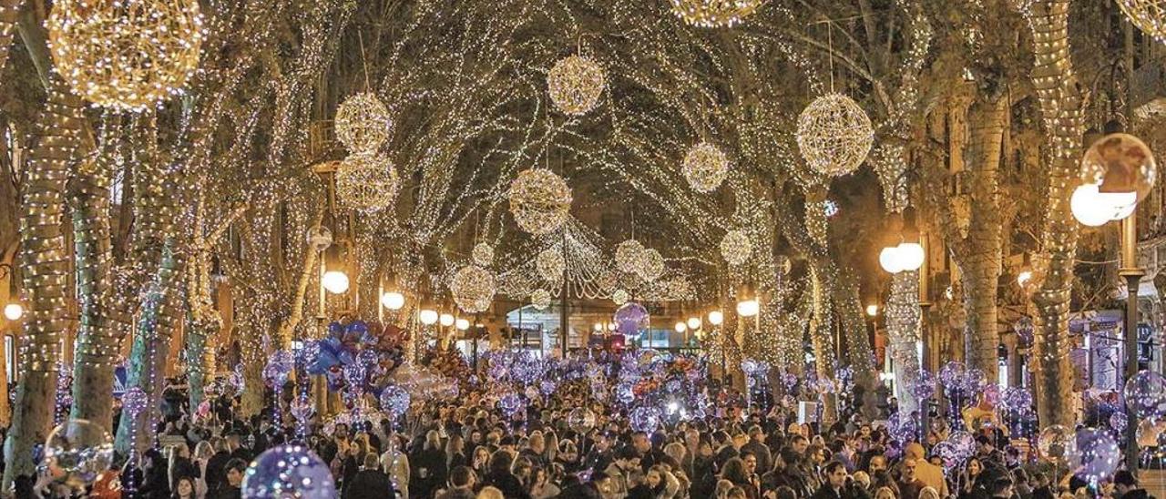 Las empresas pronostican un alza del consumo navideño tras una buena temporada turística.