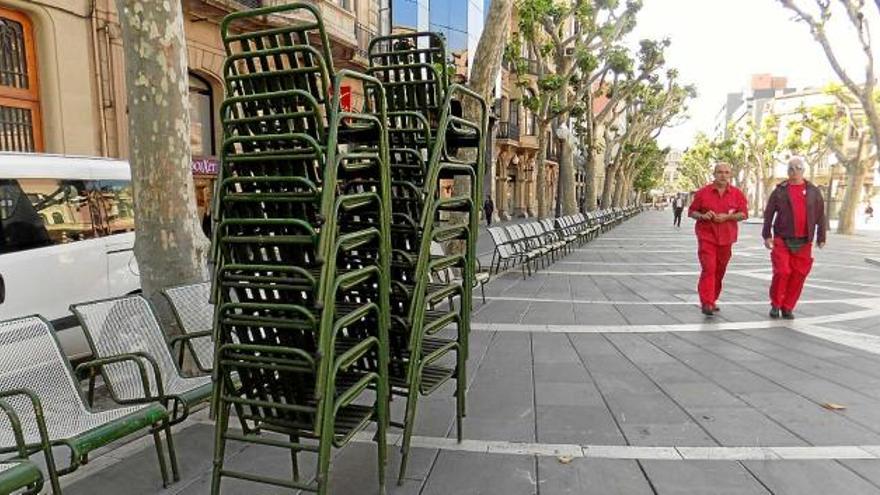 Les cadires de la Rosita tornen al Passeig de Manresa