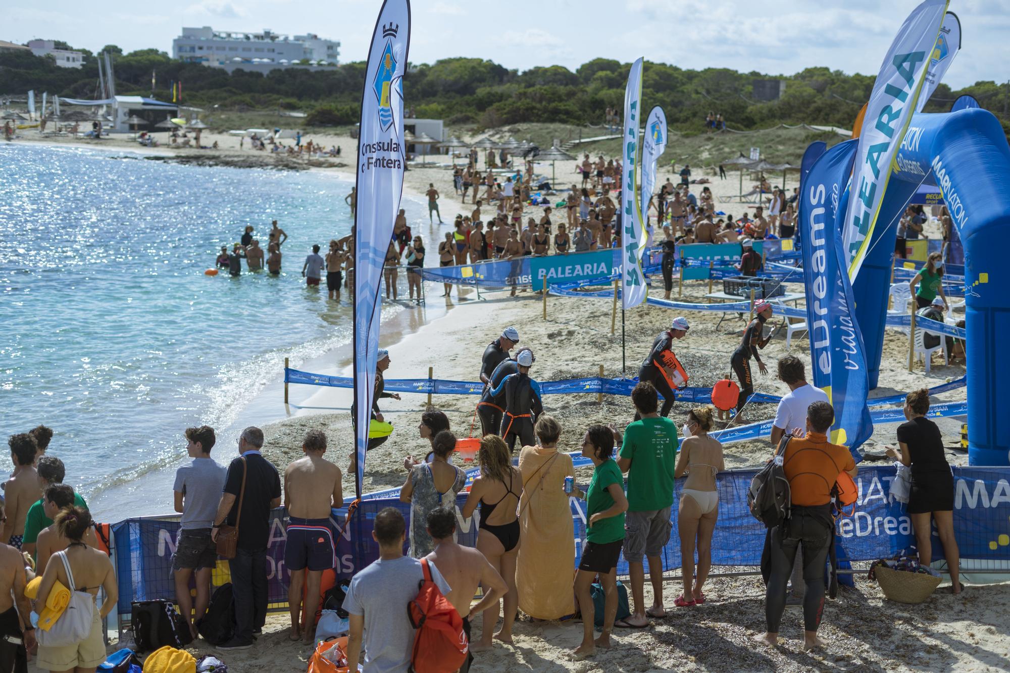 Más de 500 nadadores en la Marnaton eDreams Formentera by Baleària