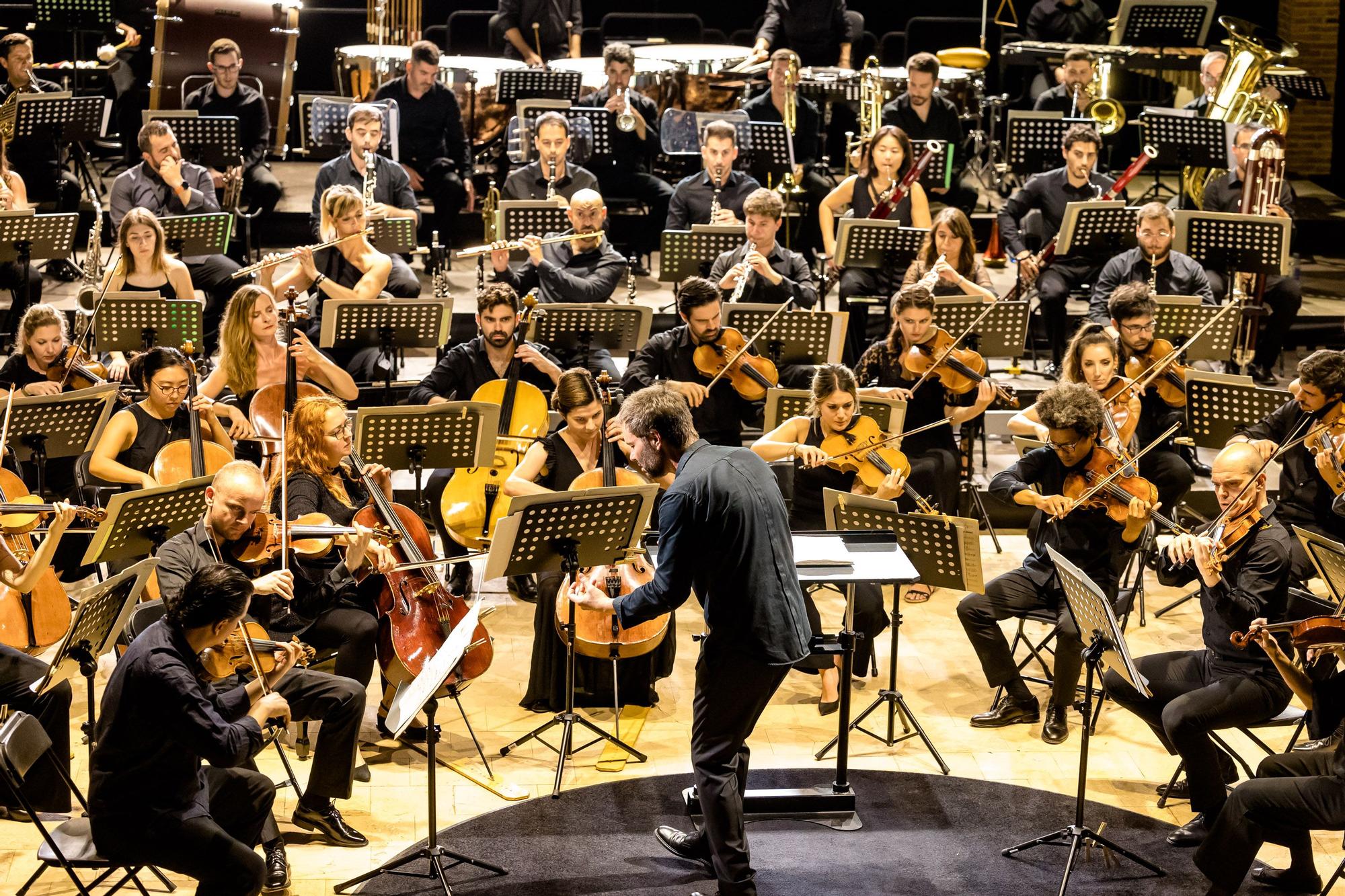 Concierto extraordinario ADDA SIMFÒNICA en Finestrat a cargo del director alterno Josep Vicent en el Auditori del Castell