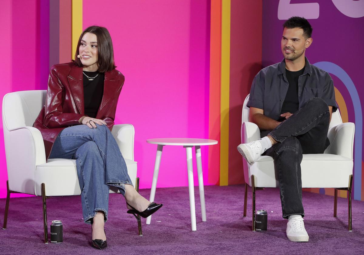 Taylor Lautner y Taylor Lautner forman un matrimonio feliz que se apoya mutuamente