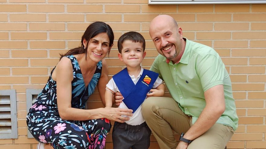 Un nuevo fármaco arroja esperanza para las familias de niños con acondroplasia: &quot;Nos ha tocado la lotería&quot;