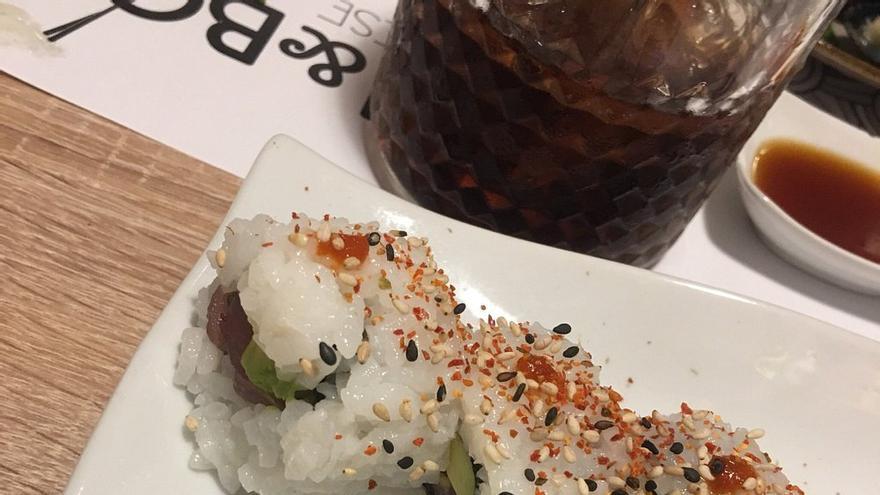 El restaurante donde puedes comer sushi y dejar tu obra de arte está en Gran Canaria