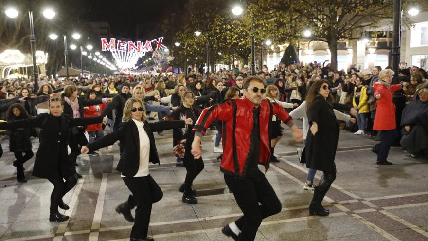 Gijón celebra el aniversario de &quot;Thriller&quot; de Michael Jackson con un multitudinario baile: &quot;Fue un éxito&quot;