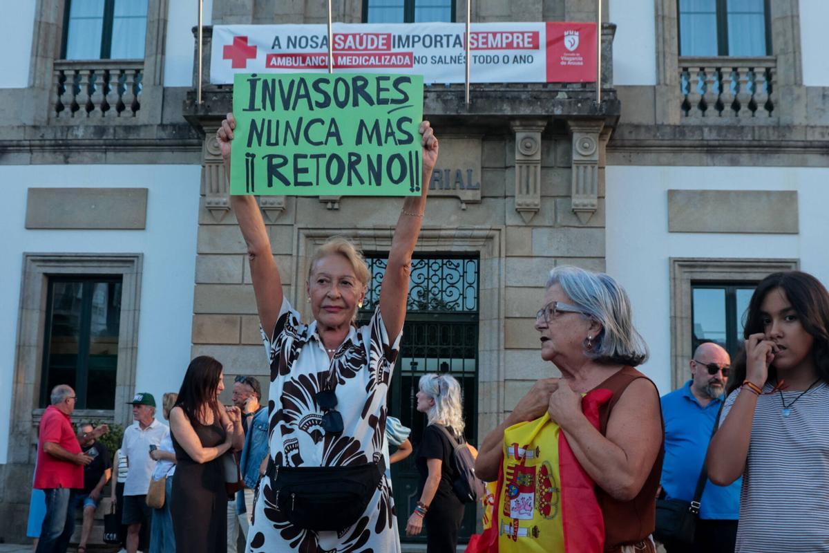 Un momento de la protesta vivida esta tarde en Vilagarcía.